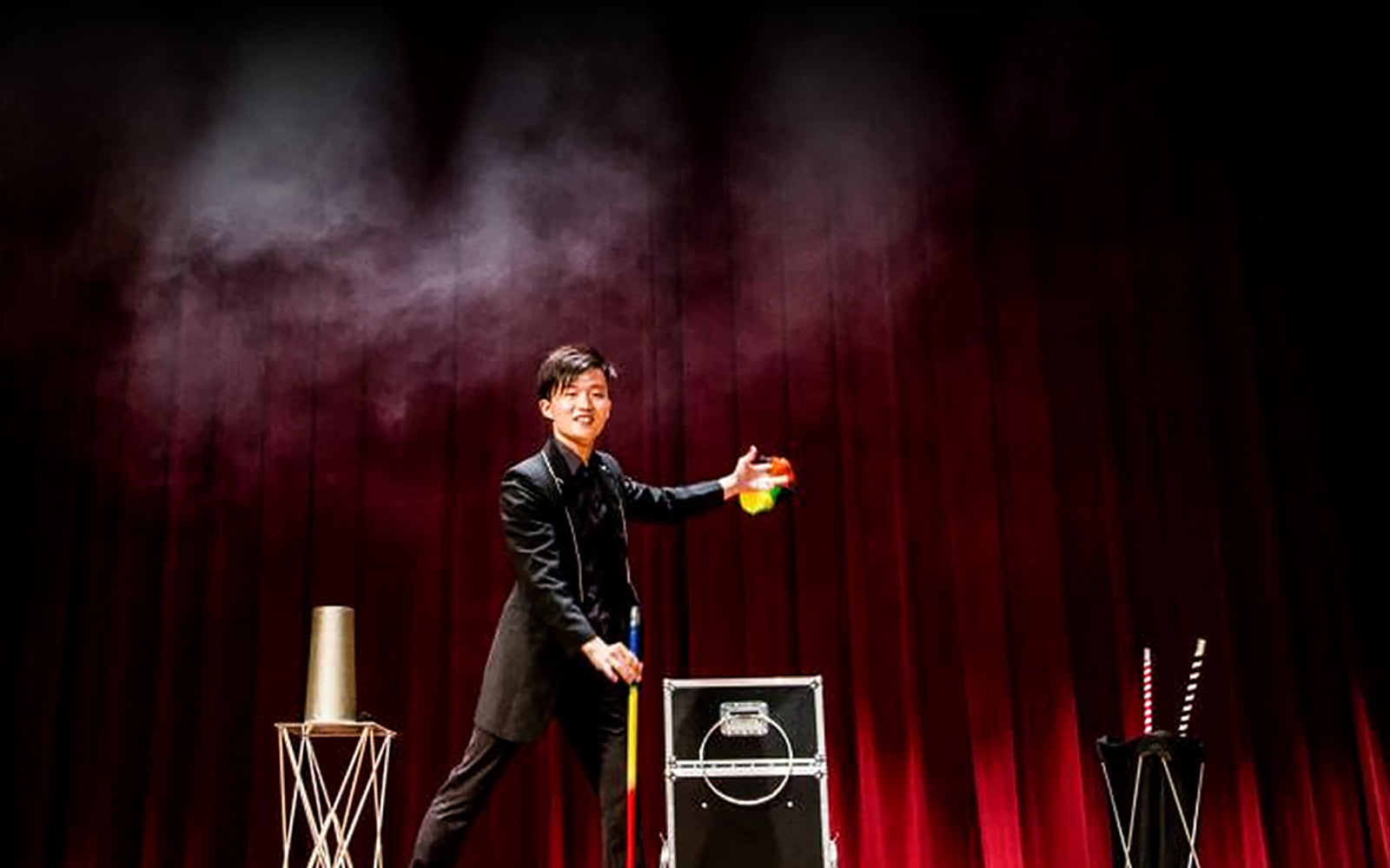 al wasl dhow cruise Magic Show