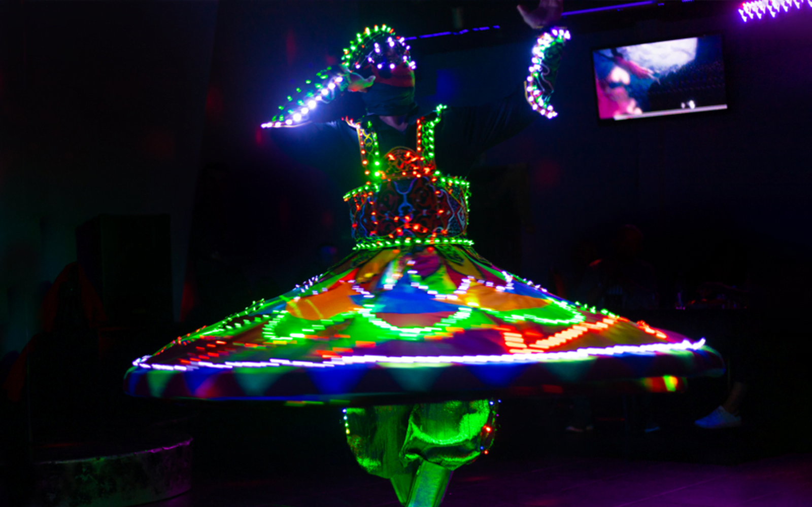 Al Ameerah Dinner Cruise Tanura Dance