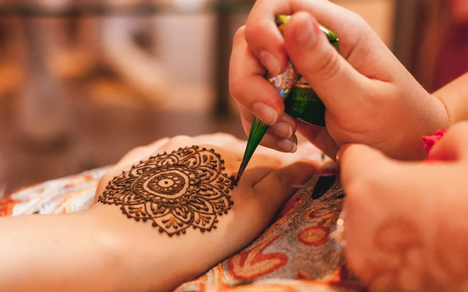 Desert Road Dinner Cruise Henna Painting