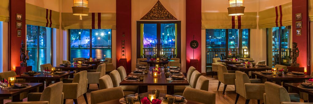 Dining at Dubai Dolphinarium