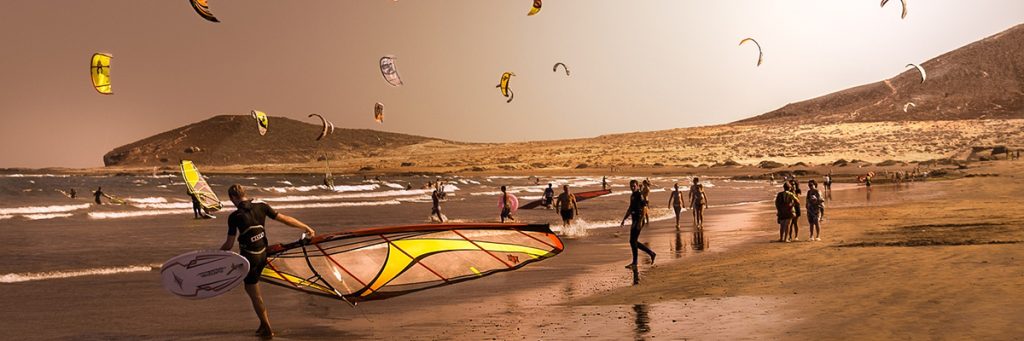 Watch Kite Surfers